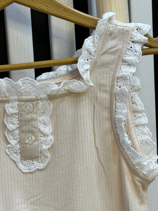 تاپ دخترونه گیپوری طرح کبریتی