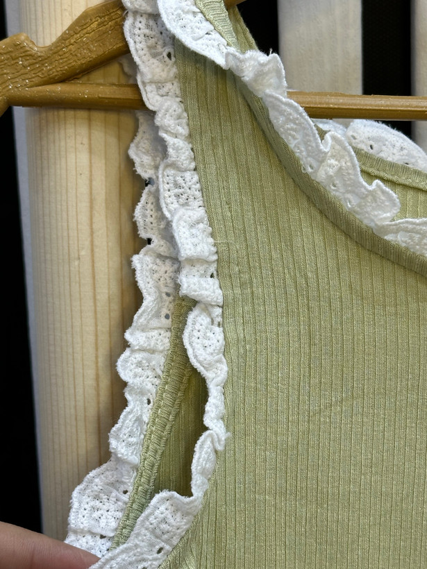 تاپ دخترونه گیپوری طرح کبریتی